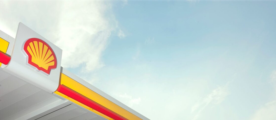 The Shell pecten on a retail service station